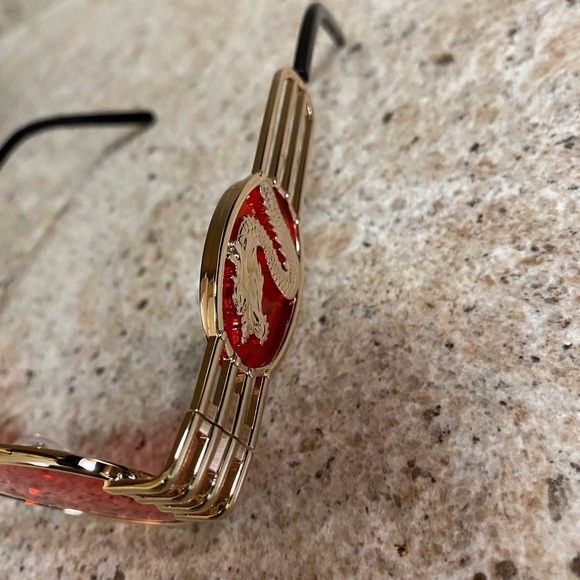 Santa Red & Gold Dragon Oval Frames - Picture 5 of 5